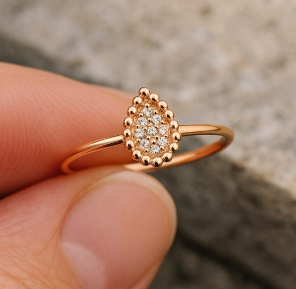 Damla Fantezi 14 Ayar Altın Swarovski Taşlı Yüzük
